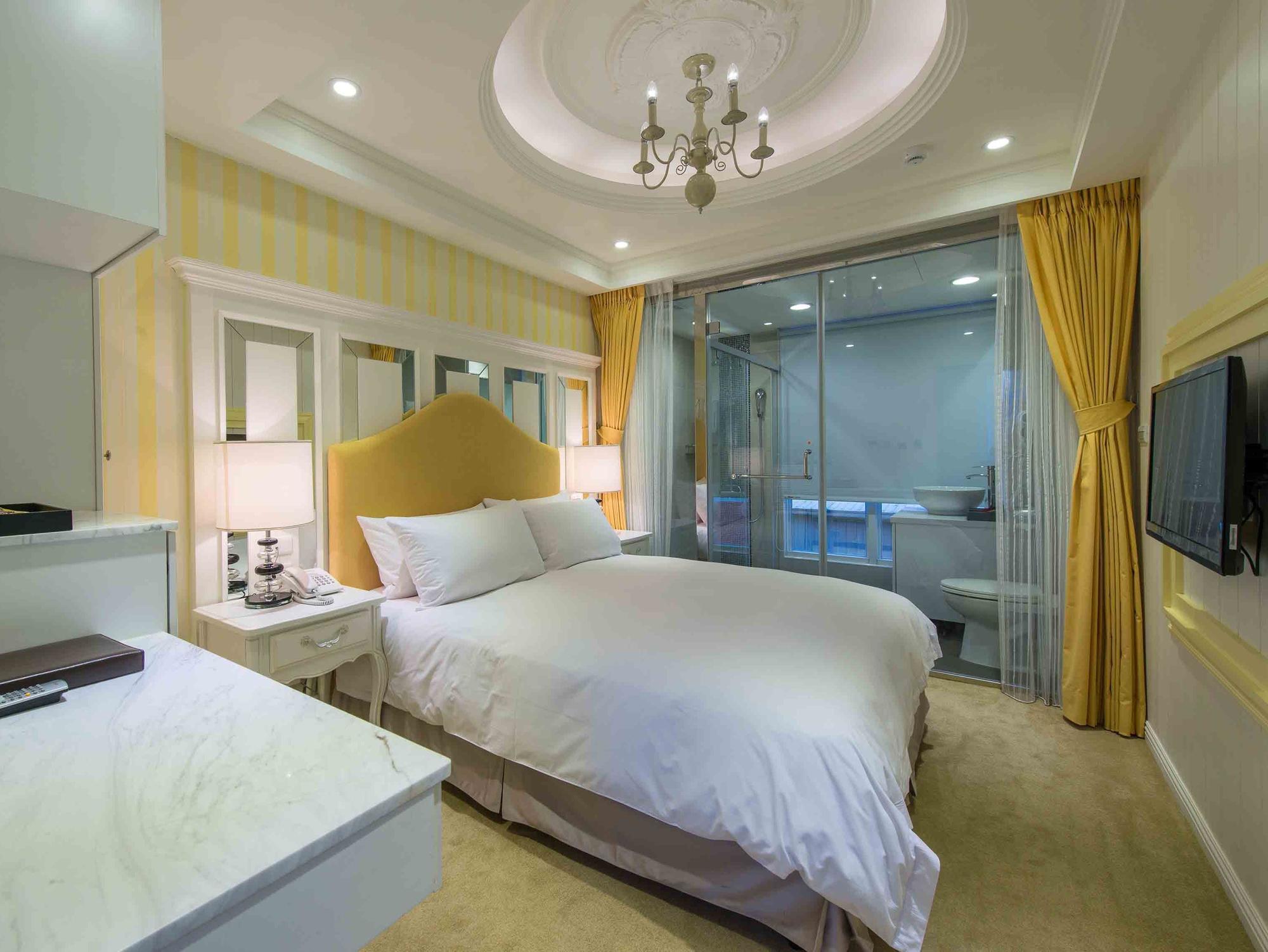 Royal Rose Hotel Zhongshan Taipei Extérieur photo
